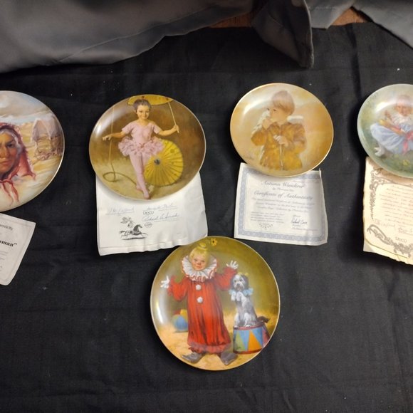 Lot of 5 Collectibole Art Plates w/ Cert of Authenticity - Picture 1 of 9